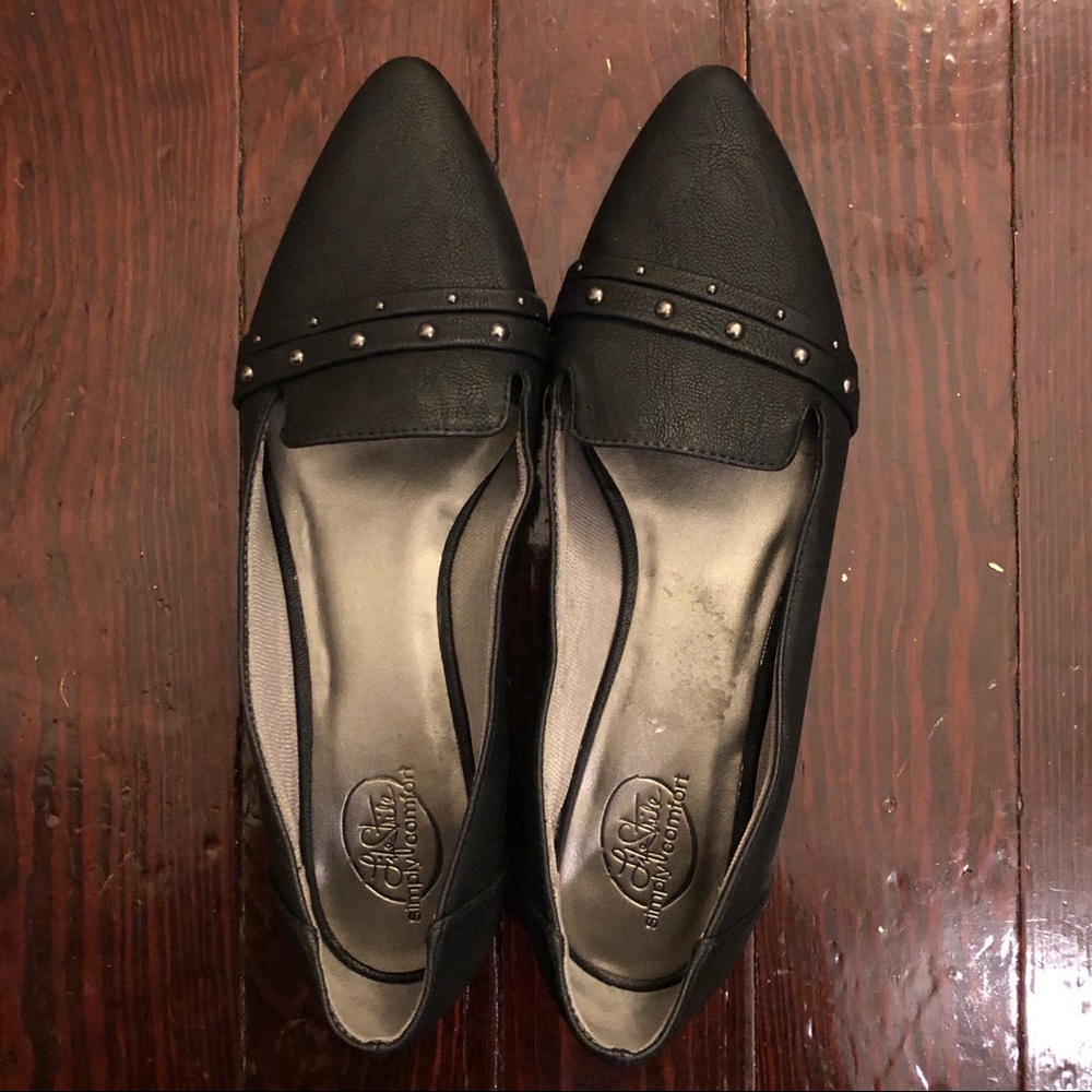 Black flats!